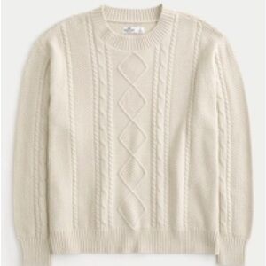 Hollister Classic Cream Cable Knit Sweater